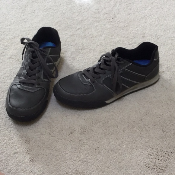 payless black sneakers